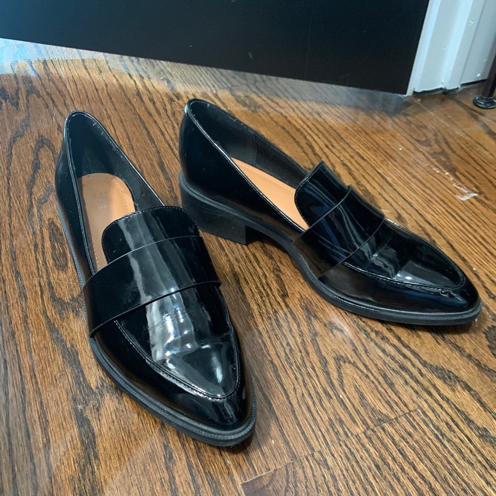 ❌SOLD❌ H&M - Black Patent Leather Loafers